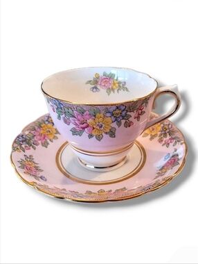 Colclough Bone China Teacup Saucer Floral Gold Trim England Vintage